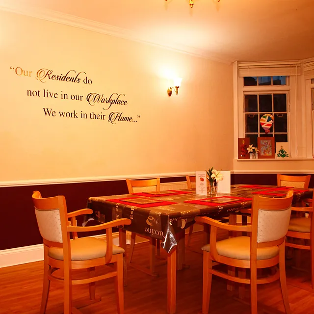 Hazelwood Gardens Nursing Home dining area